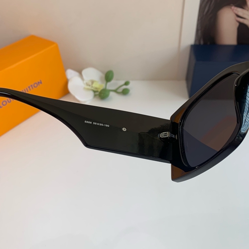 ルイヴィトンサングラス着用イメージ